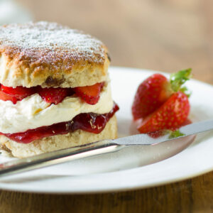 Afternoon Tea | Giant Sultana Scones | Kara Foodservice